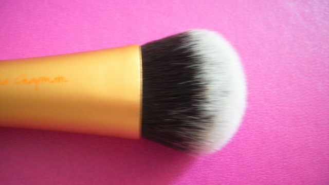 real techniques experrt face brush